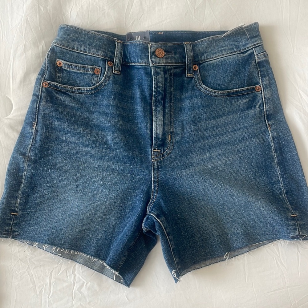 Gap medium wash denim shorts.